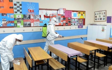 Milli Eğitim Bakanı Ziya Selçuk, okulları 1 Haziran'da kademeli olarak