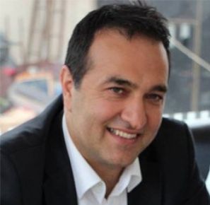  Hukukçu ve  iş adamı Abdullah Demirhan  "Bayramların