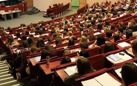 Anadolu Üniversitesi (AÜ) Açıköğretim Sistemi bünyesindeki Açıköğretim, İşletme ve İktisat