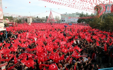Adıyamanlılar anayasaya EVET diyor Cumhurbaşkanı Erdoğan "Cumhurbaşkanlığı Sistemi 80 Milyonun Geleceği İçindir"dedi.