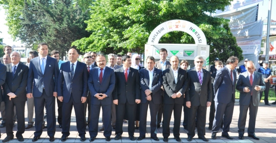 Gaziosmanpaşa belediyesi ve Ak Parti ilçe başkanlığı 19 Mayıs törenlerinde