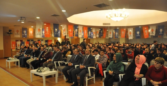 Gaziosmanpaşa AK Parti Gençlik Kolları toplandı.