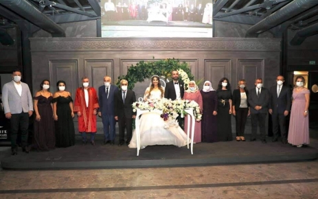 İlçe Milli Eğitim eski Müdürlerinden Ali Akturan, oğlunun düğün merasimine