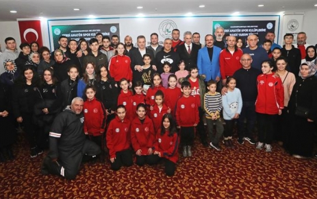 Gaziosmanpaşa Belediyesi, ilçede faaliyet gösteren 21 amatör spor kulübüne toplamda