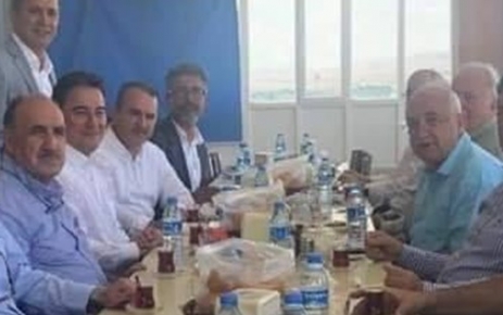  Başbakan Eski Yardımcısı Ali Babacan başkanlığında yeni parti kurmak