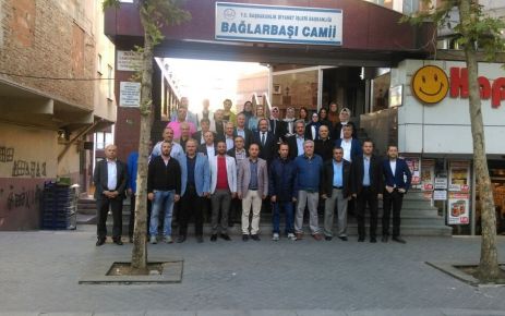 AK Parti Gaziosmanpaşa İlçe Başkanlığı Bağlarbaşı Mahallesi iftarını Başkanlar Şahin