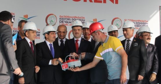 Çevre ve Şehircilik Bakanı İdris güllüce ve Gaziosmanpaşa Belediye Başkanı