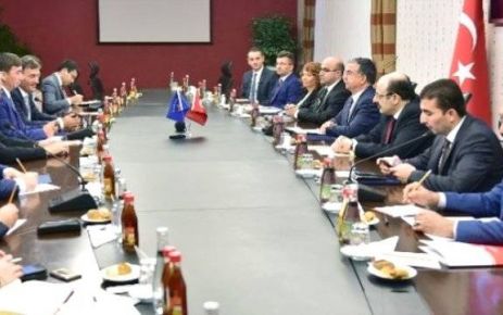 Türkiye Milli Eğitim Bakanı İsmet Yılmaz, Kosova Eğitim, Bilim ve
