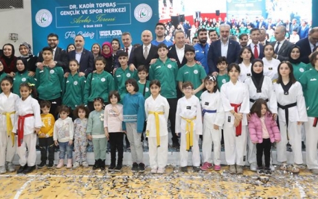 Ulaştırma ve Altyapı Bakanı Adil Karaismailoğlu, Gaziosmanpaşa’da Dr. Kadir Topbaş