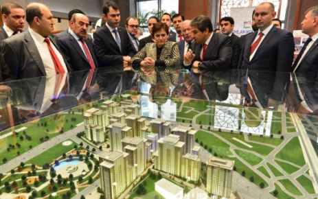 Çevre ve Şehircilik Bakanı Fatma Güldemet Sarı, Esenler Havaalanı Mahallesi