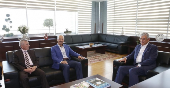 Bakan Bozkır Başkan Altunay’ı Ziyaret Etti.