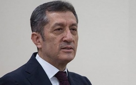 Milli Eğitim Bakanı Ziya Selçuk "Gözlemlerimiz, dikkat ettiğimiz hususlar, olumlu