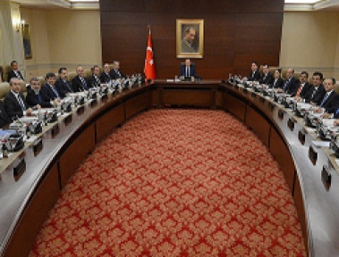 61. Hükümetin son Bakanlar Kurulu toplantısında Bakanlar yeni Başbakan olmasına
