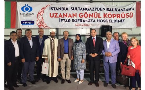 Sultangazi Belediyesi, Balkanlar’da iftar ve gönül sofraları kuruyor. İlk iftar
