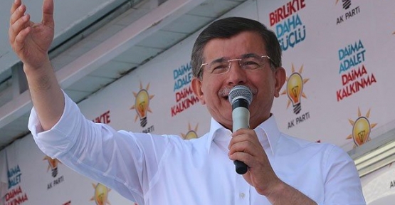 Başbakan Davutoğlu, "Selçuklu'yu, Osmanlı'yı farklı bir tarih gibi görenler Cumhuriyet'in