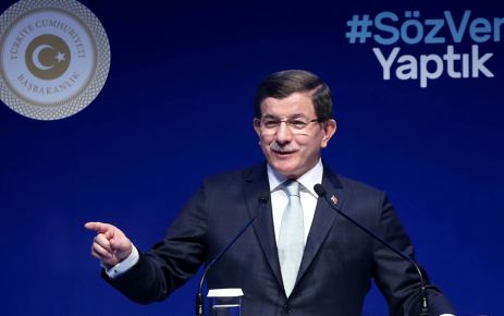 Başbakan Davutoğlu, "Biz icraatlarımızla gece-gündüz meşgul iken bazıları hakaretle meşgul.