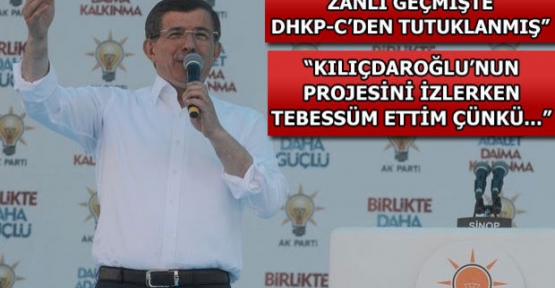 Davutoğlu, Sinop mitinginde yaptığı konuşmada, Mersin ve Adana'da HDP binalarına