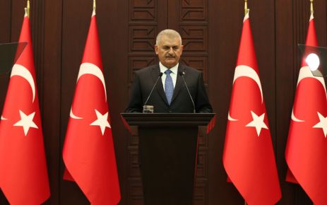 Başbakan Binali Yıldırım, Çankaya Köşkü'nde düzenlenen Bakanlar Kuruluna verilen arada,