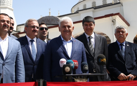 Başbakan Binali Yıldırım, Antalya'nın Serik ilçesine bağlı Belek Mahallesi'ndeki Mecek