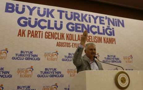 Başbakan Yıldırım, Gençlik Kolları Büyük Türkiye’nin Güçlü Gençliği Gelişim Kampı’nda konuştu Başbakan Yıldırım, "AK Parti demek, memleket zordaysa, milletin ayağa kalkması