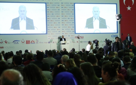 Başbakan Binali Yıldırım, ilk hedefin millileştirme ve yerlileştirme olması gerektiğini