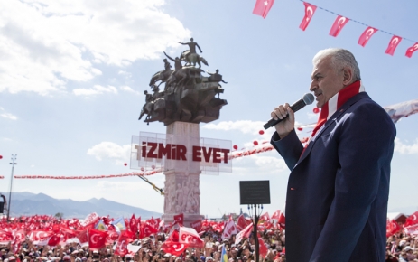 AK Parti Genel Başkanı ve Başbakan Binali Yıldırım, Evet Platformu'nca