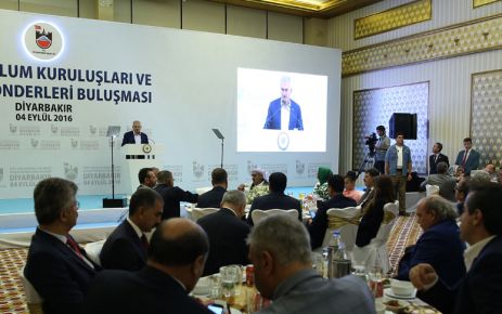 Başbakan Binali Yıldırım, "Nasıl 15 Temmuz sonrası FETÖ'yü bütün kurumlardan