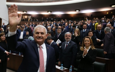 Başbakan Binali Yıldırım, İstanbul'daki terör saldırısıyla Türkiye'de inanç temelli bir
