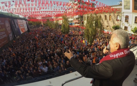 Başbakan Binali Yıldırım, "O hainler var ya o hainler, her