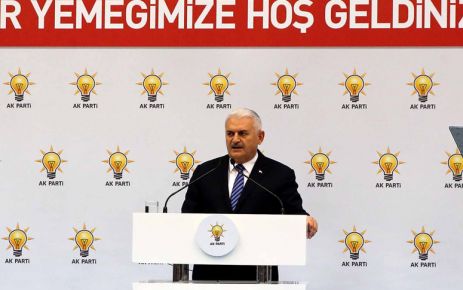 Başbakan Binali Yıldırım, "Bizim siyasetimiz vatandaşın emrinde olmak, vatandaşın hizmetinde