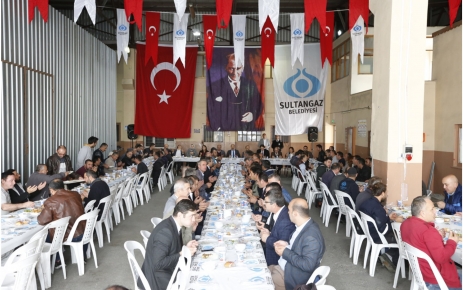 Sultangazi Belediye Başkanı Cahit Altunay “Belediyemizin hizmetlerinde çalışanlarımızın emeği var”