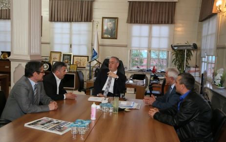 Eyüp Belediye Başkanı Remzi Aydın'ı Şebinkarahisar Derneği ile Giresun Keşap