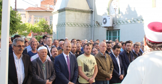 Sultangazi Belediye Başkanı Cahit Altunay,belediye meclis üyesi Mehmet Çevik'in babası