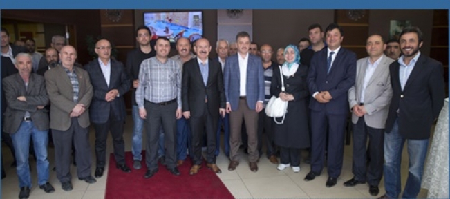 Gaziosmanpaşa Belediye Başkanı Hasan Tahsin Usta"Esnaf ve sanatkarlarla kahvaltılı toplantıda