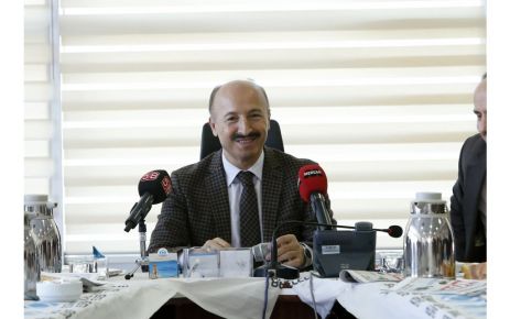 Sultangazi Belediye Başkanı Cahit Altunay, demokrasinin temel taşlarından olan basının;