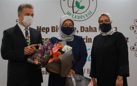 Gaziosmanpaşa Belediye Başkanı Hasan Tahsin Usta, 8 Mart Dünya Kadınlar