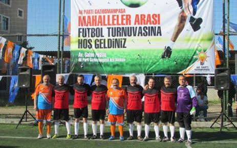 Başkan Pirdal spor turnuvası ödülünü açıkladı AK Parti Gaziosmanpaşa İlçe Başkanı Şahin Pirdal, Mahalleler arsı yapılan