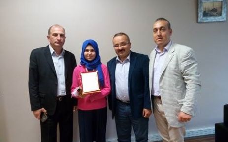AK Parti Gaziosmanpaşa İlçe Başkanı Şahin Pirdal,Türkiye Engelliler Yüzme şampiyonu
