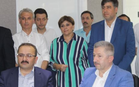 AK Parti Gaziosmanpaşa İlçe Başkanı Şahin Pirdal "Çalışmak başarı getirir."dedi.

