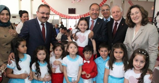 Gaziosmanpaşa AK Parti ilçe başkanı Şahin Pirdal ve ekibi Halide