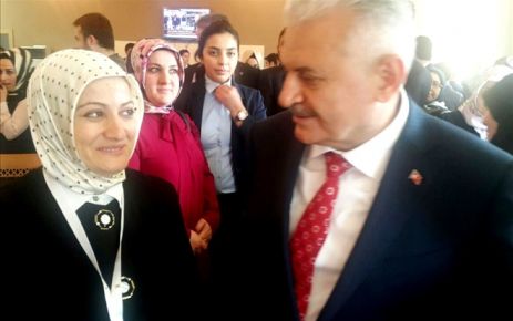 Ak Parti Sultangazi İlçe Başkanı Suzan Dağlar Civan'a, Genel Başkan