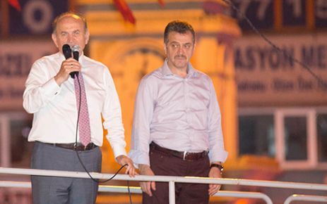 İstanbul Büyükşehir Belediye Başkanı Kadir Topbaş, Gaziosmanpaşa Belediye Başkanı Hasan