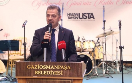 Gaziosmanpaşa Belediye Başkanı Hasan Tahsin Usta, 24 Kasım Öğretmenler Günü