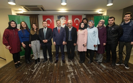 Gaziosmanpaşa Belediye Başkanı Hasan Tahsin Usta, görme engelli Gaziosmanpaşalı 