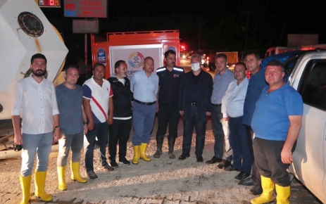 Gaziosmanpaşa Belediye Başkanı Hasan Tahsin Usta ve AK Parti Gaziosmanpaşa