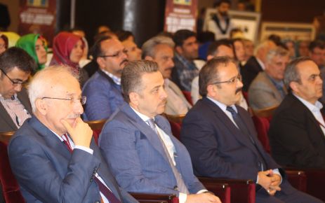 Gaziosmanpaşa Belediye Başkanı Hasan Tahsin Usta'nın açılış konuşmasıyla, II. Abdülhamid