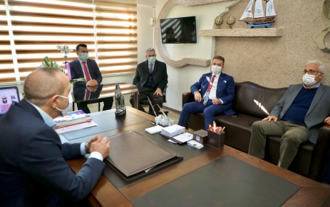 Başkan Usta, MHP Gaziosmanpaşa İlçe Başkanlığını ziyaret etti Gaziosmanpaşa Belediye Başkanı Hasan Tahsin Usta ve beraberindeki heyet, MHP
