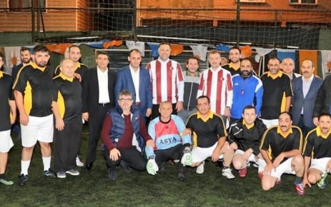 Gaziosmanpaşa Belediye Başkanı Hasan Tahsin Usta, Mahalleler arası dostluk spor