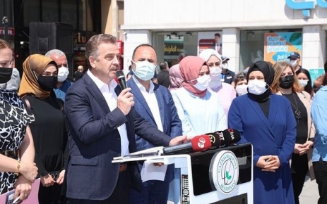 Gaziosmanpaşa Belediye Başkanı Hasan Tahsin Usta ve AK Parti Gaziosmanpaşa
