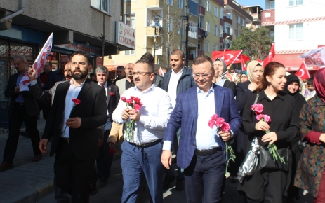 Başkanlar Usta ve Pirdal, Mevlana Sevgi yürüyüşün’de Gaziosmanpaşa Belediye Başkanı Hasan Tahsin Usta ve İlçe Başkanı Şahin